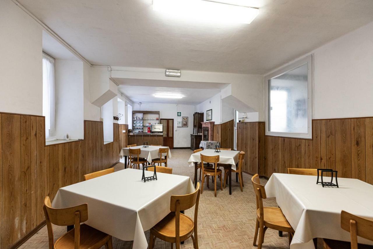 Ostello Di Germagno Omegna Bagian luar foto